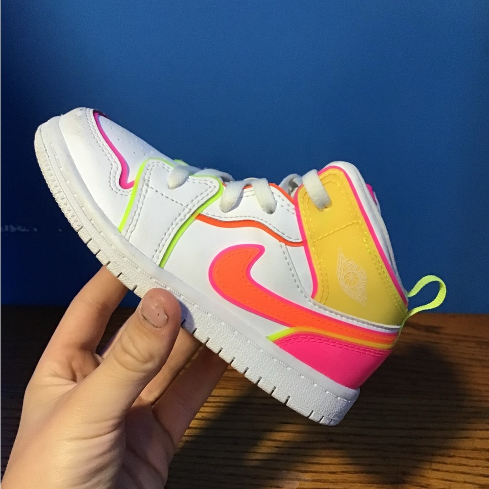 Air jordan 1 mid worn lightly size 10c baby toddler